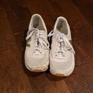 Stylish Women's Sneakers